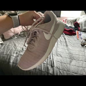 Nike Roshe’s